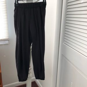 Lululemon light weight jogger
